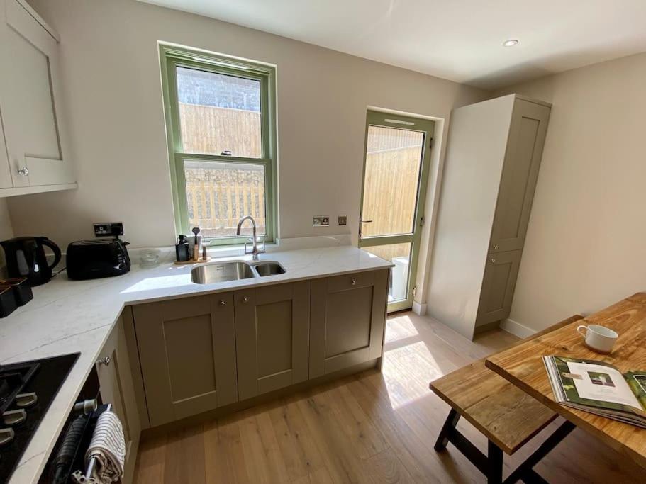 Luxurious Beach House Chesil Beach. Sleeps 6 Castletown  Exterior photo